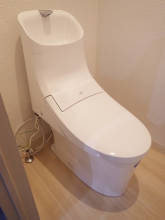 歯科クリニックのトイレ取替え工事